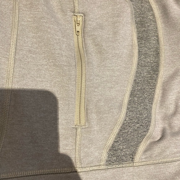 Lululemon zip up in beige/grey - size 8 - Picture 9 of 11